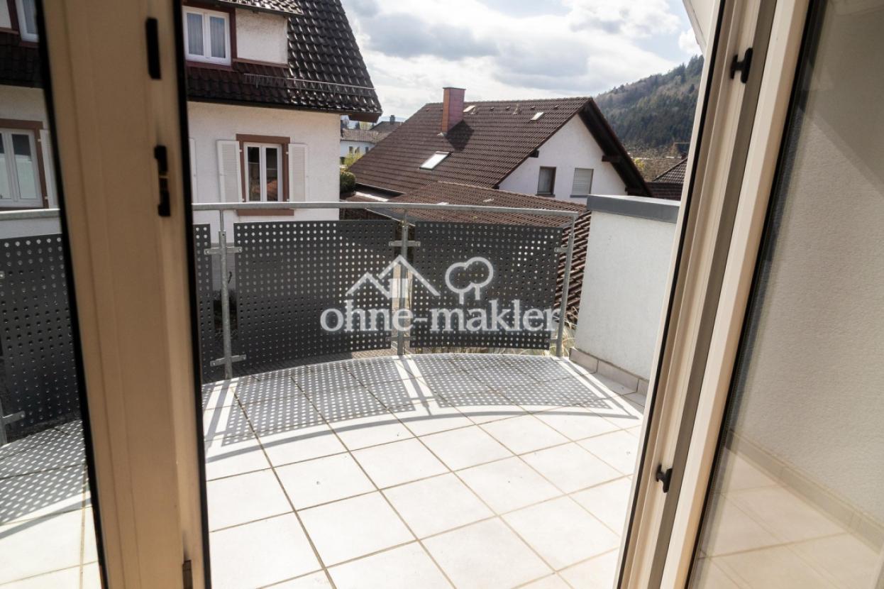 Flur oben mit Balkon