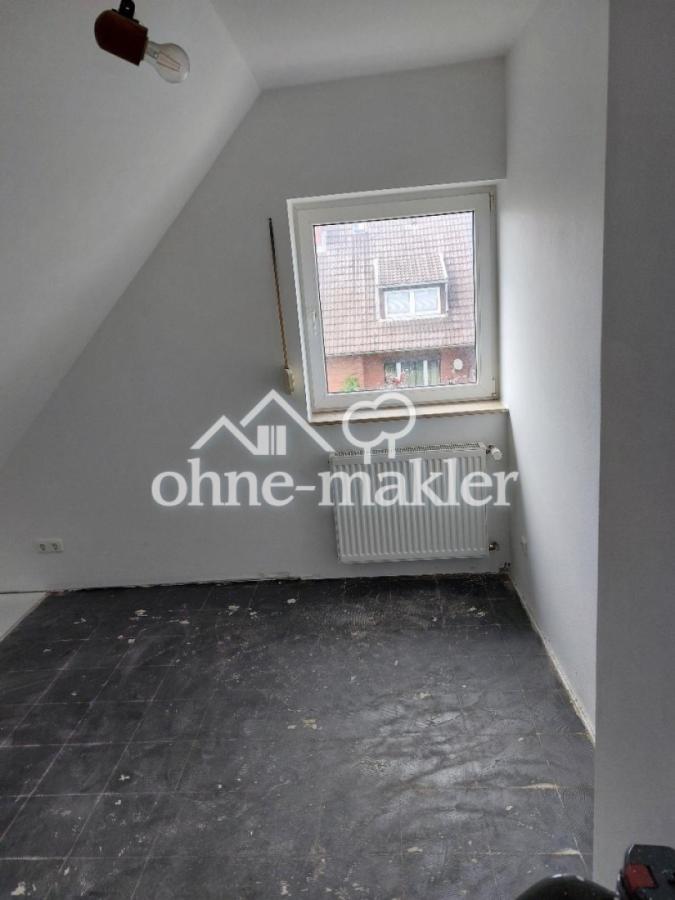 Zimmer OG links zur Rückseite