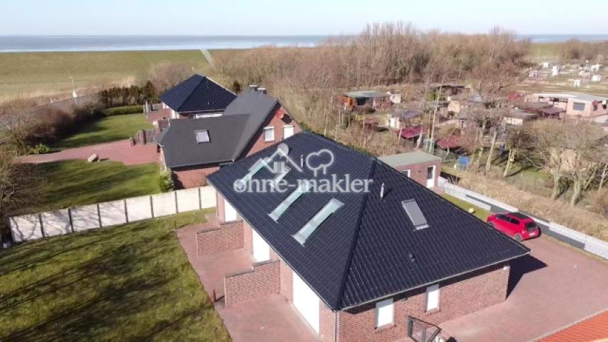 Luftbild mit Blick zum Meer