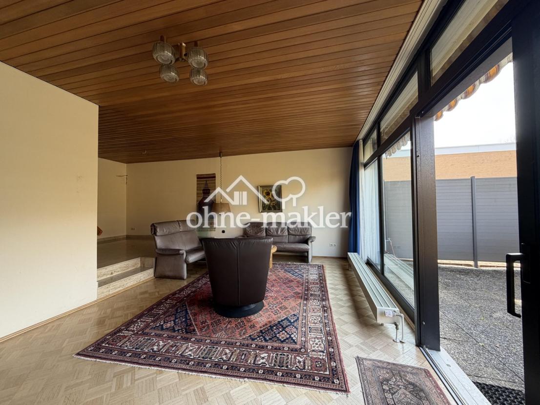 Wohnzimmer mit Esszimmer
