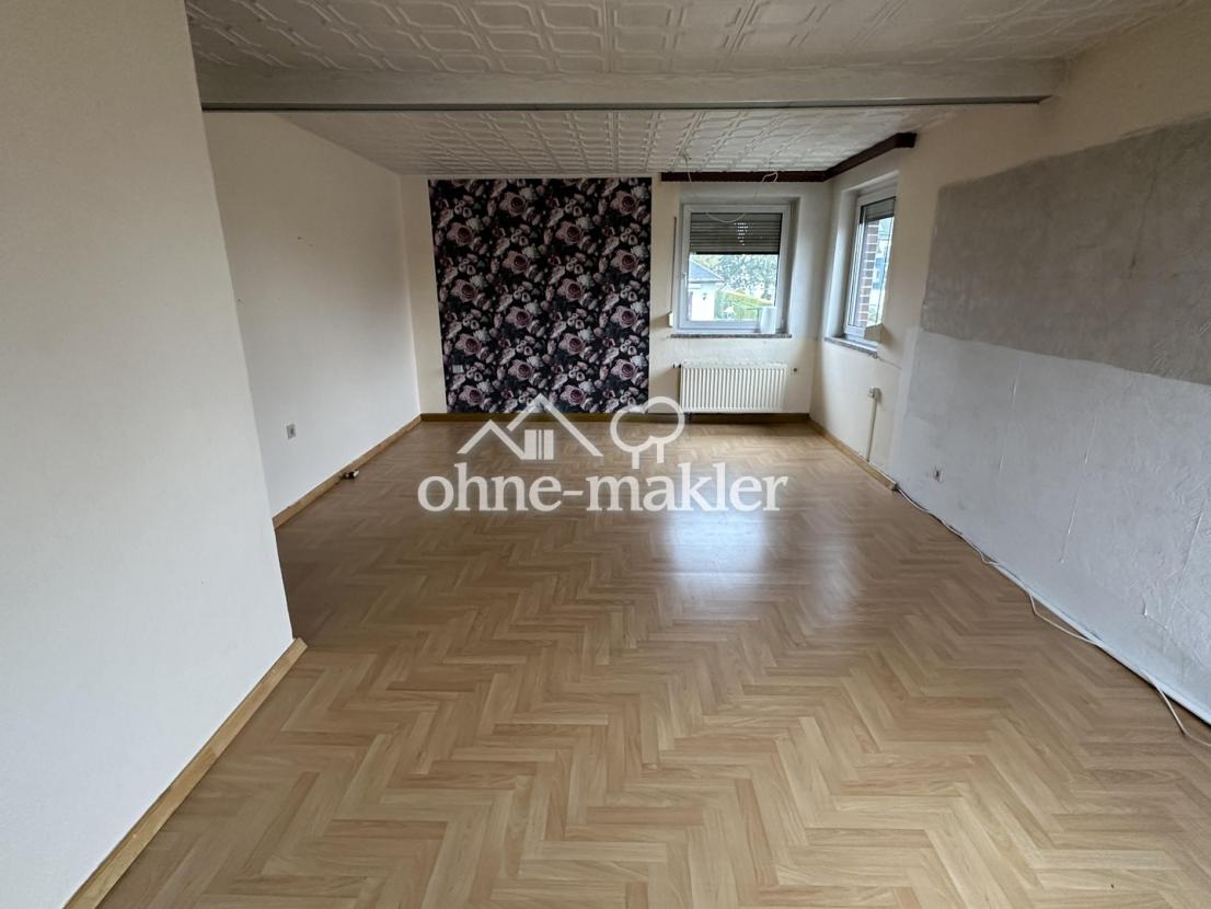 OG Wohnzimmer, leicht verzerrt