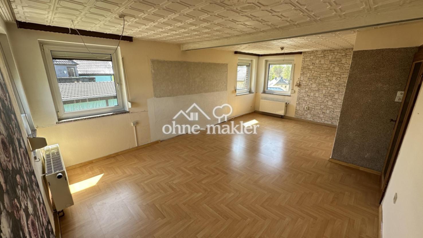 OG Wohnzimmer, leicht verzerrt