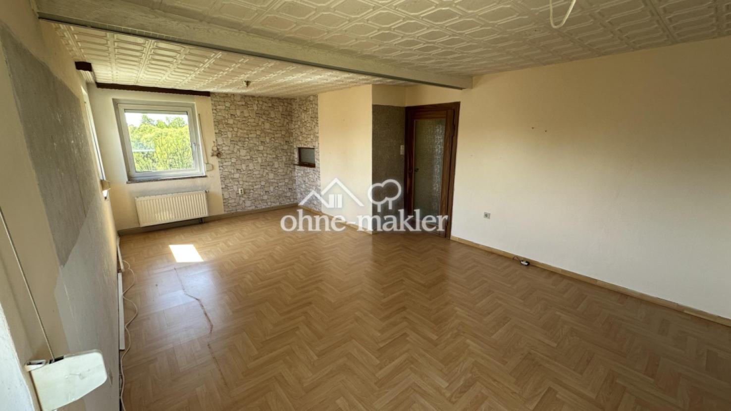 OG Wohnzimmer, leicht verzerrt
