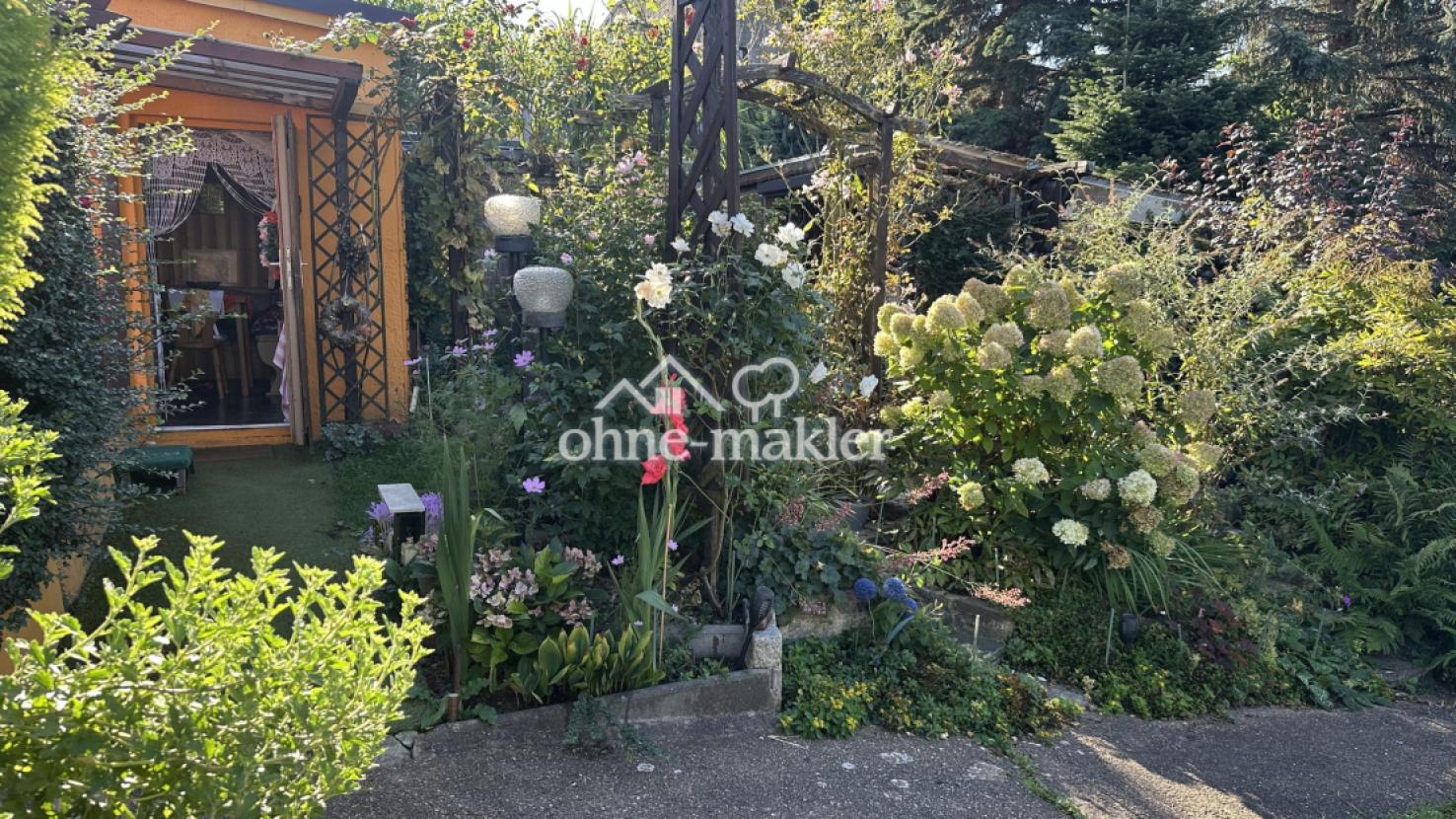 Garten, Blick zur Sommerküche