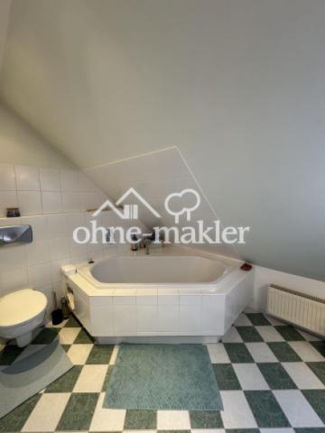 2. Badezimmer im Spitzboden