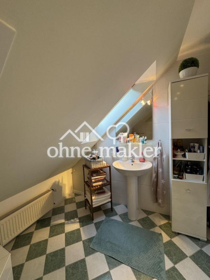 2. Badezimmer im Spitzboden