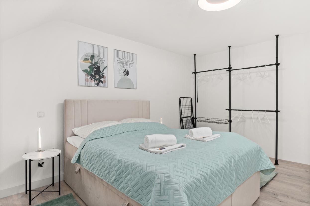Schlafzimmer Ansicht 1