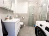 Badezimmer mit Dusche