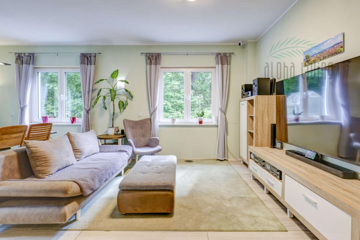 Wohnzimmer (EG)