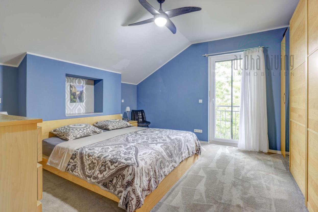 Schlafzimmer 1 (OG)