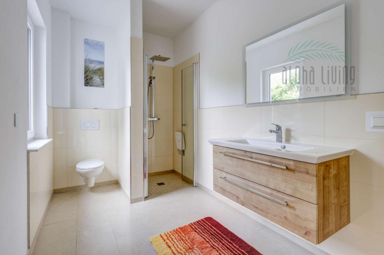 Badezimmer (Einliegerwohnung EG)