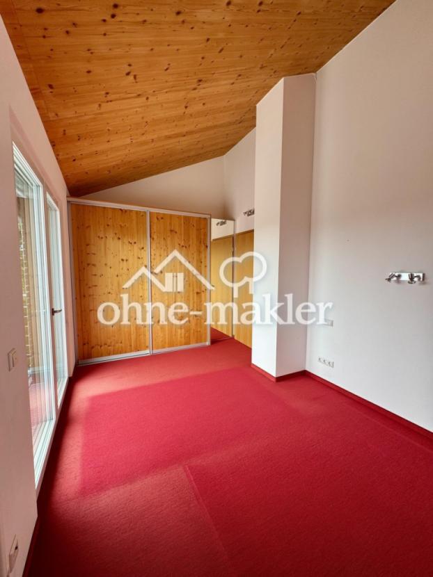 Schlafzimmer 2 Balkonzugang