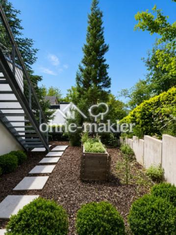 Gartenbereich vor Gästezimmer