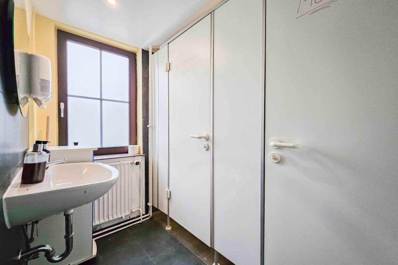 Gewerbeeinheit WC Bereich_