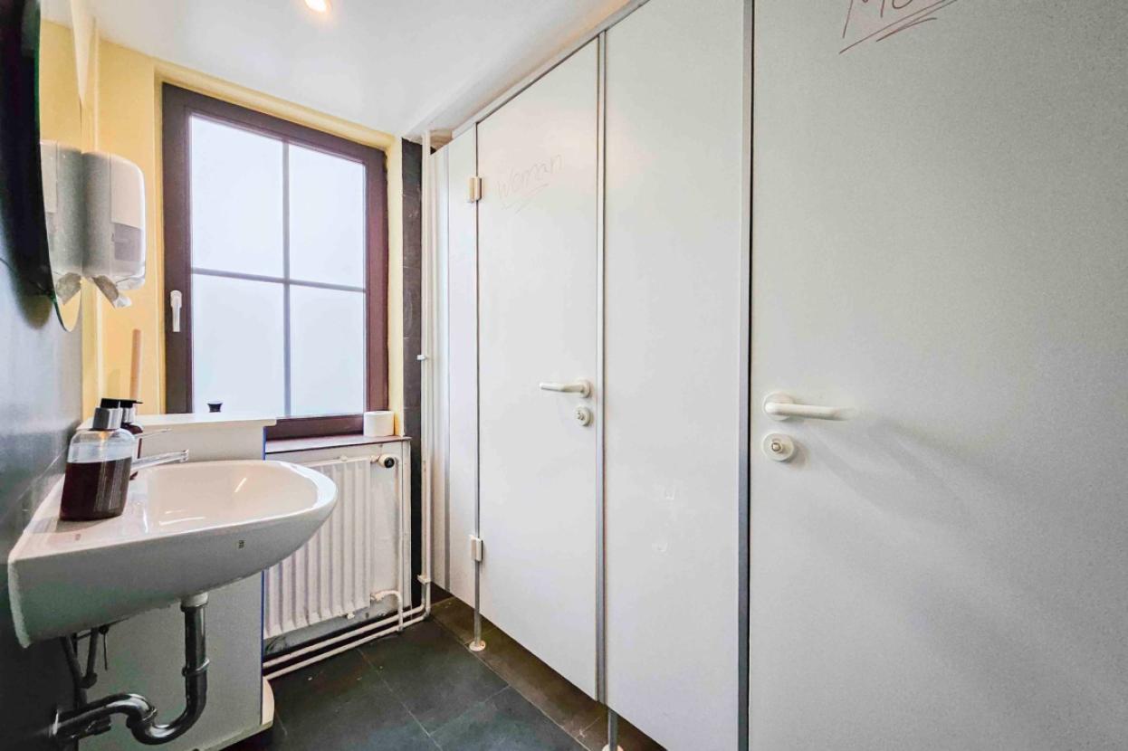 Gewerbeeinheit WC Bereich_