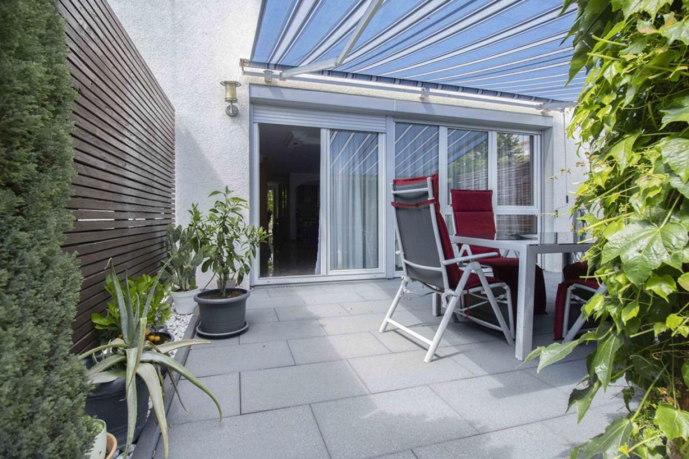 Terrasse vorne