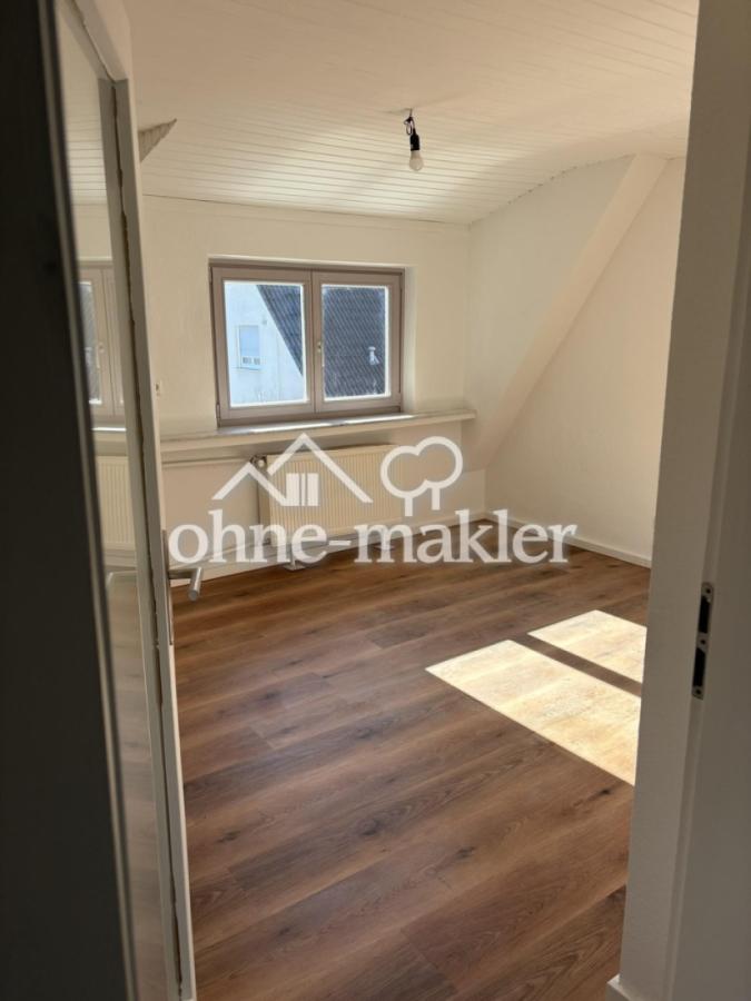 Erstes Schlafzimmer 1