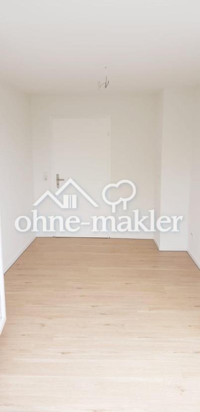 Kinderzimmer/Büro Bild 2