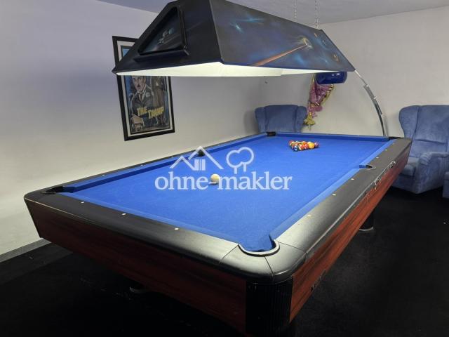 Billard Raum