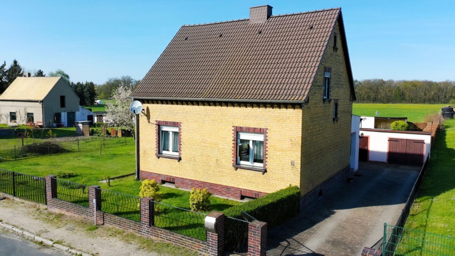 Straßenansicht