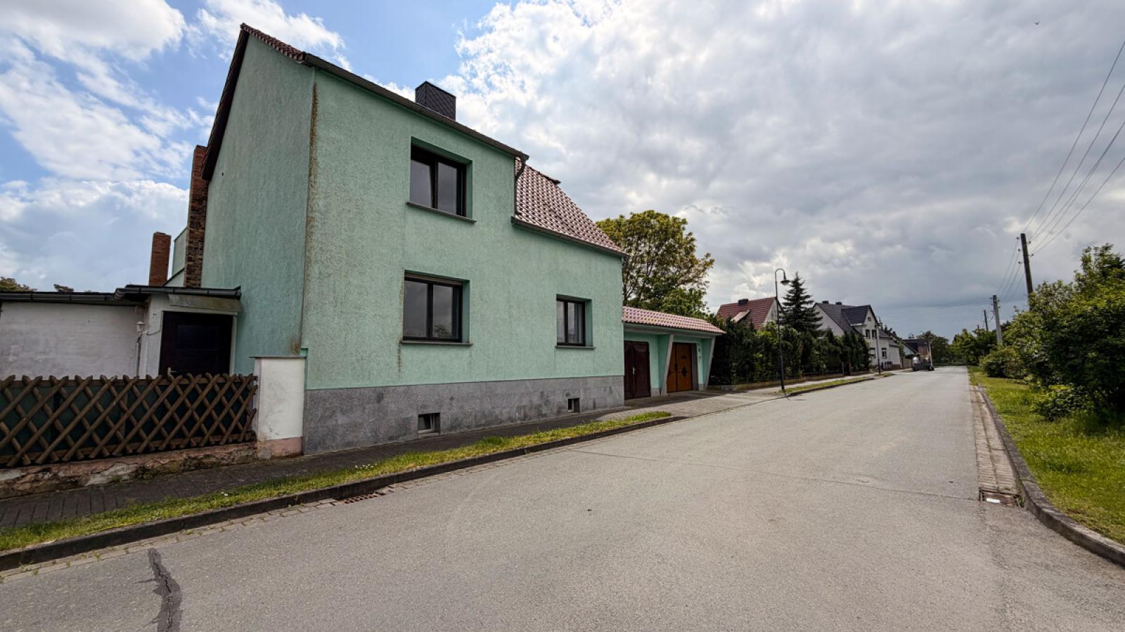 Straßenansicht