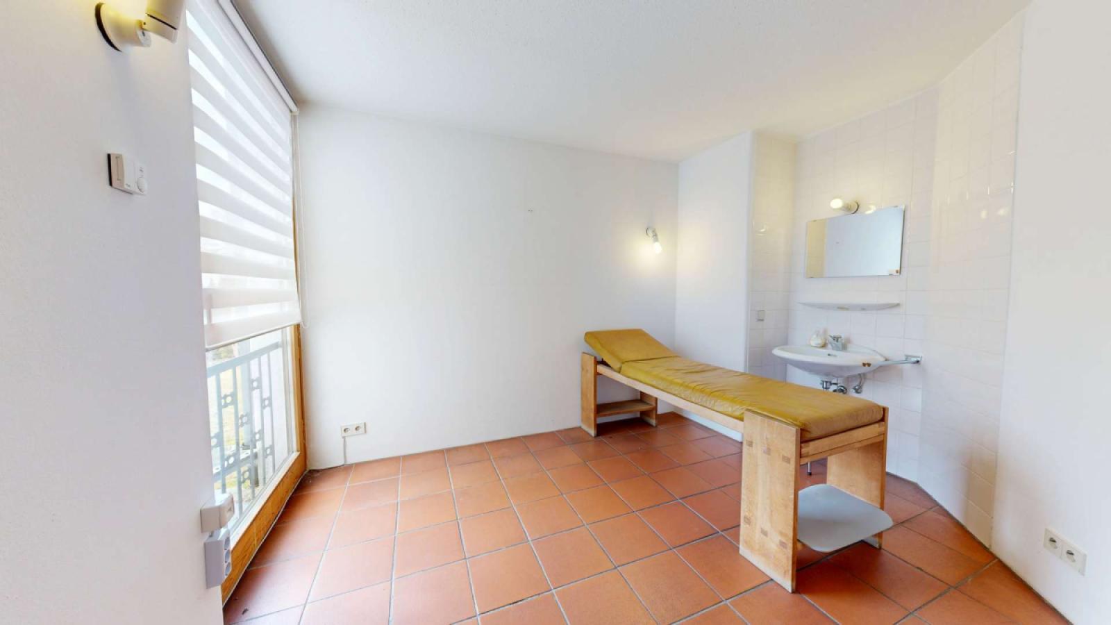 Behandlungszimmer/Büro
