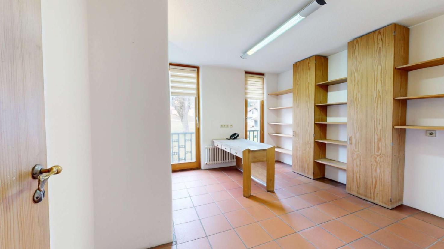 Behandlungsraum/Büro