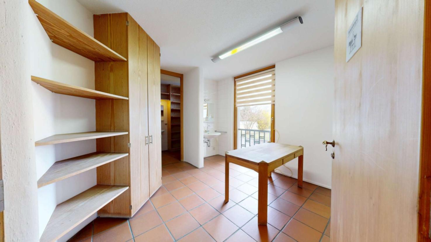 Behandlungsraum/Büro