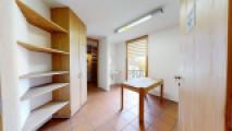 Behandlungsraum/Büro