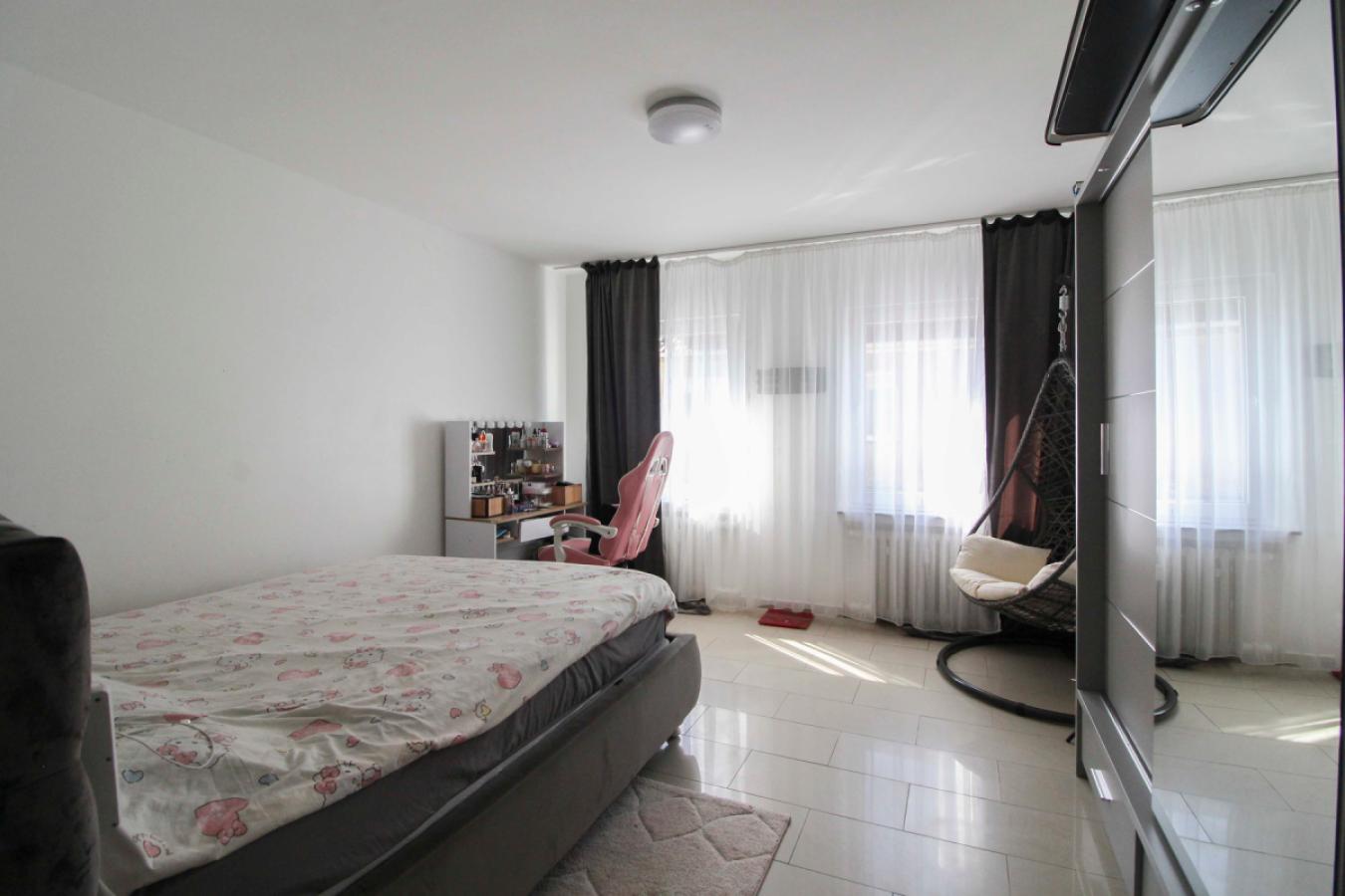 Schlafzimmer OG1