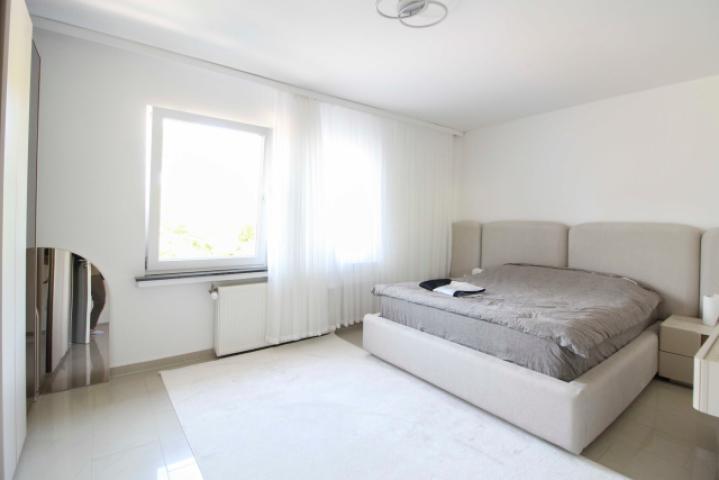 Schlafzimmer OG2
