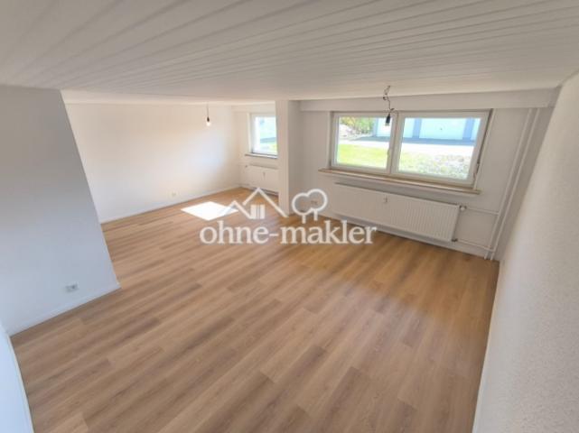 Wohn- und Schlafzimmer 