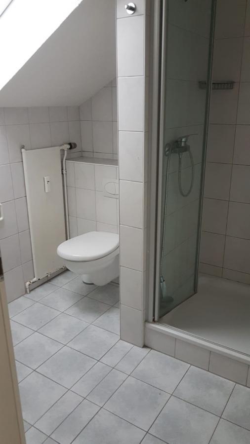 017 DG Bad WC Dusche