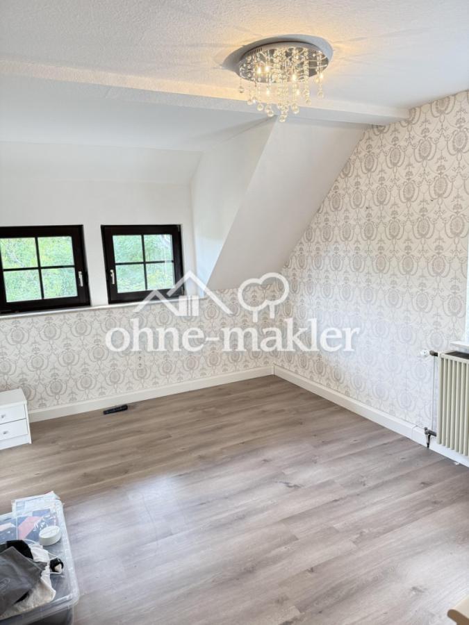 Schlafzimmer oG