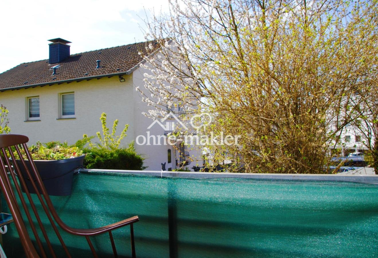 Balkon mit Aussicht ins Grüne