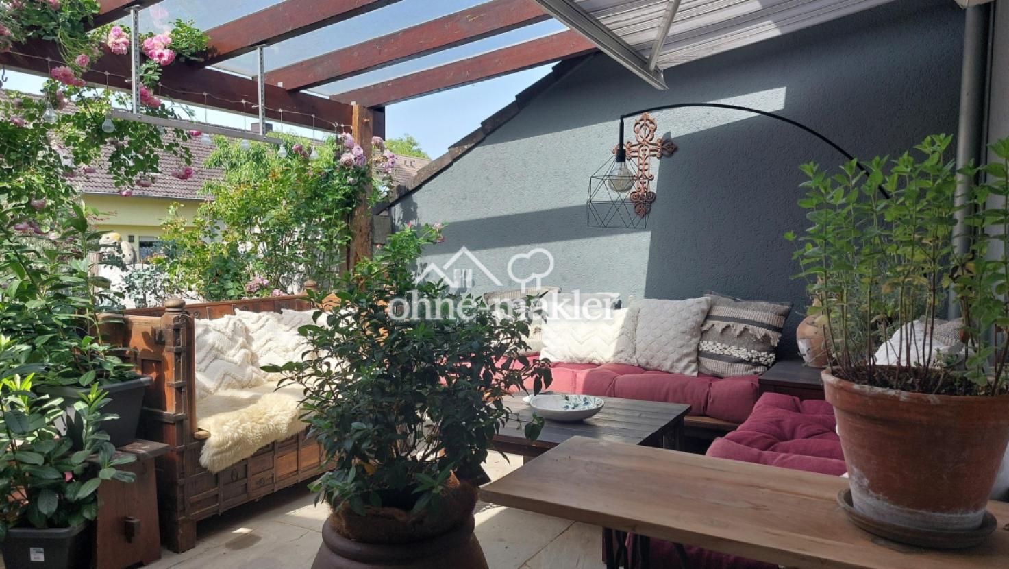 Glasüberdachte Terrasse Süden