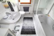 Badezimmer EG