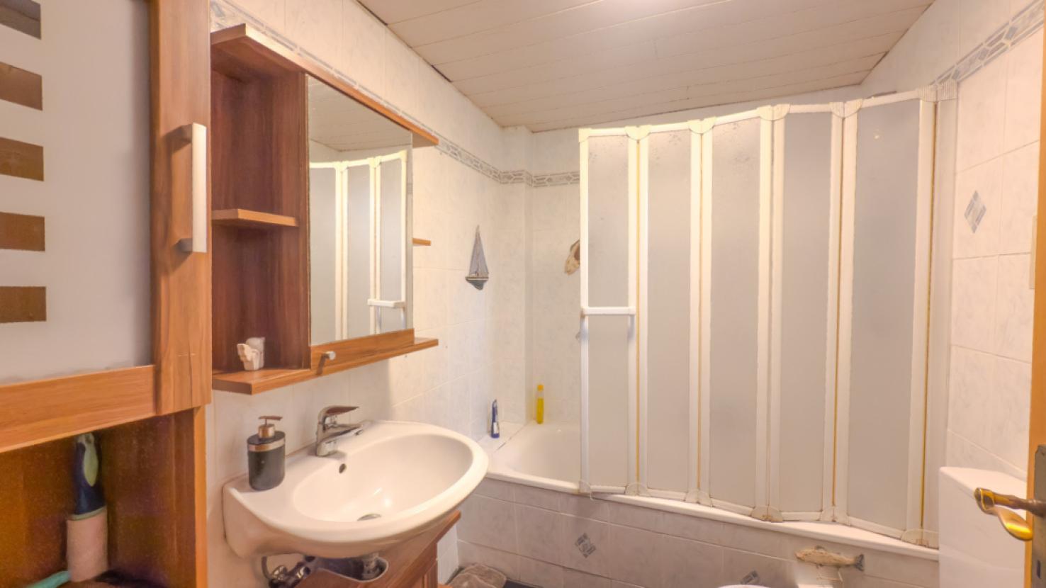Badezimmer EG