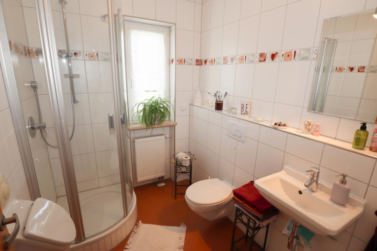 Bad EG mit Dusche