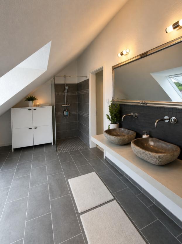 Eltern Badezimmer Dachgeschoss