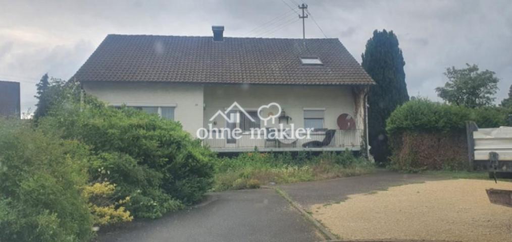 Freistehendes Haus
