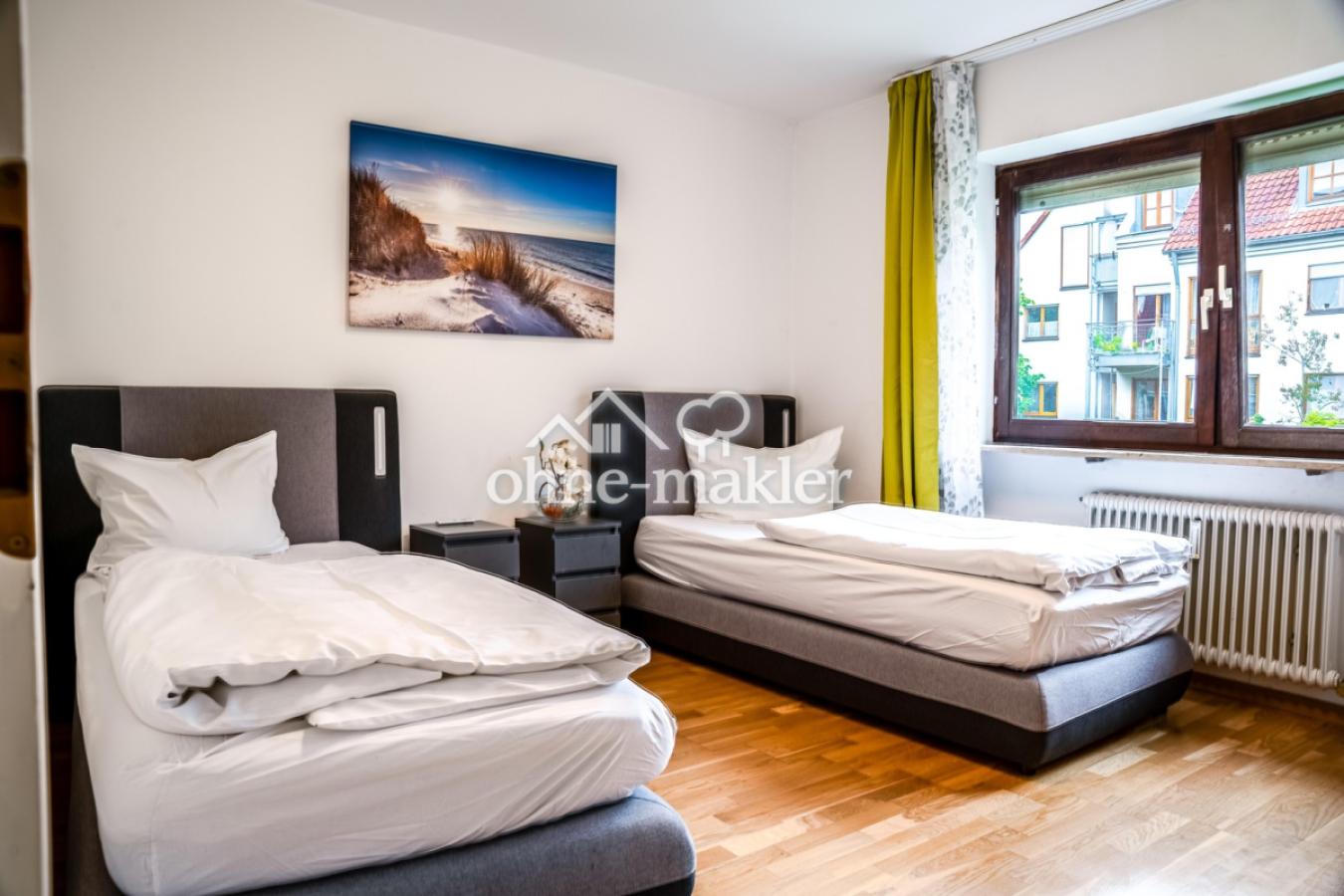 Schlafzimmer 1