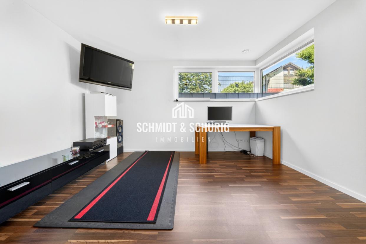 Büro / Untergeschoss