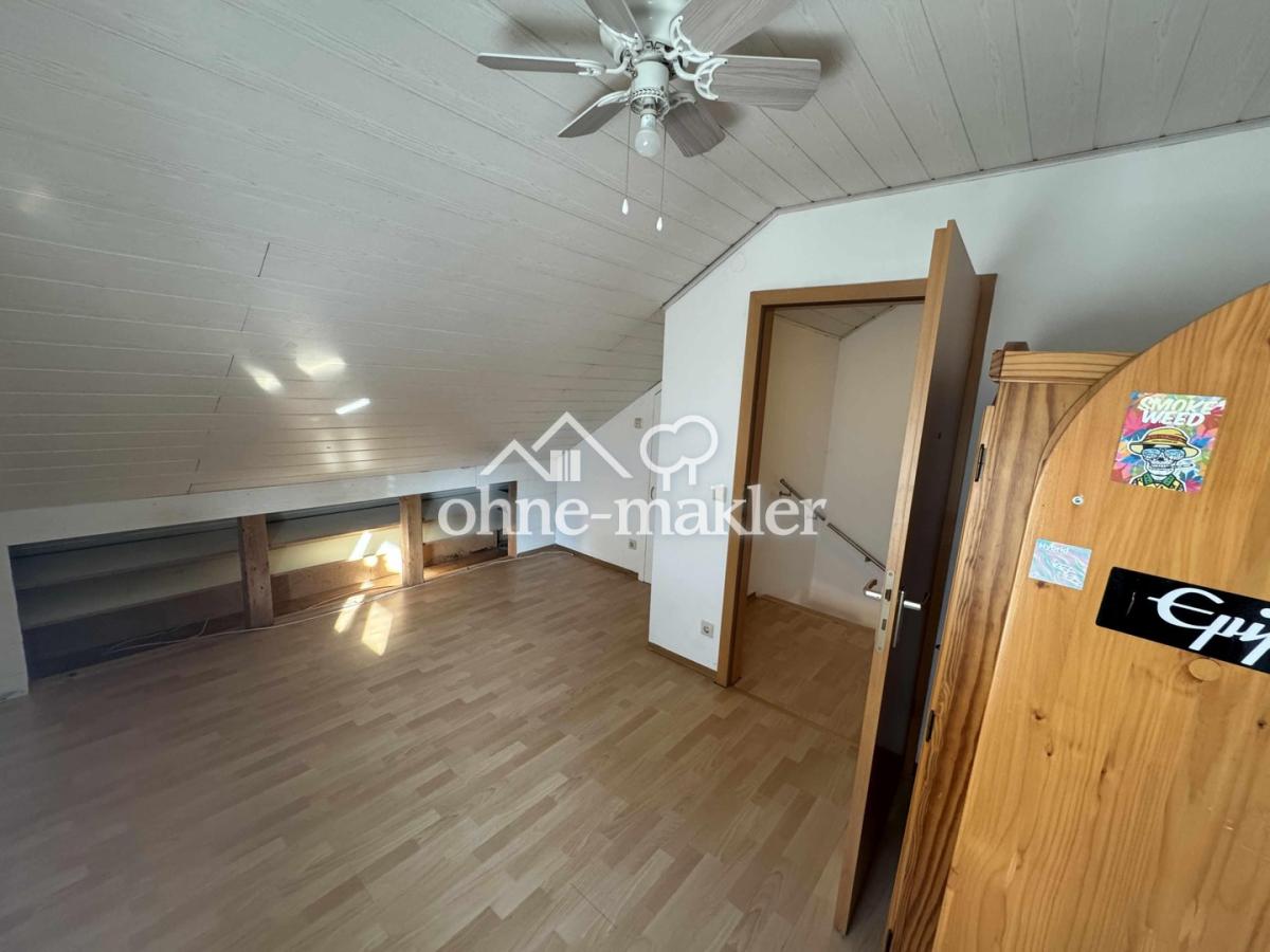Dachzimmer 1