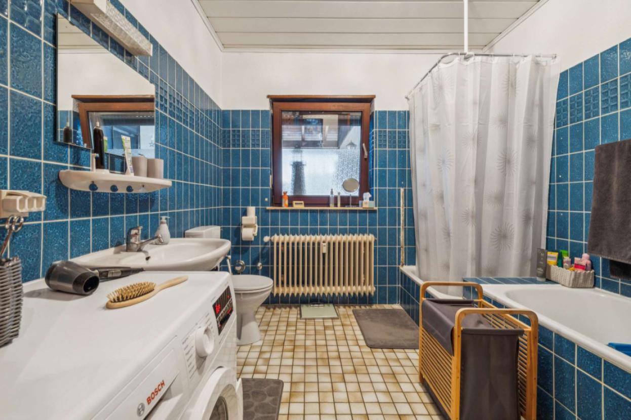 Badezimmer Wohneinheit OG