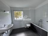 Großes en-suite Wannenbad