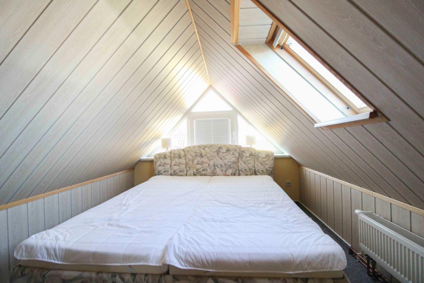 Schlafzimmer DG Nebengebäude