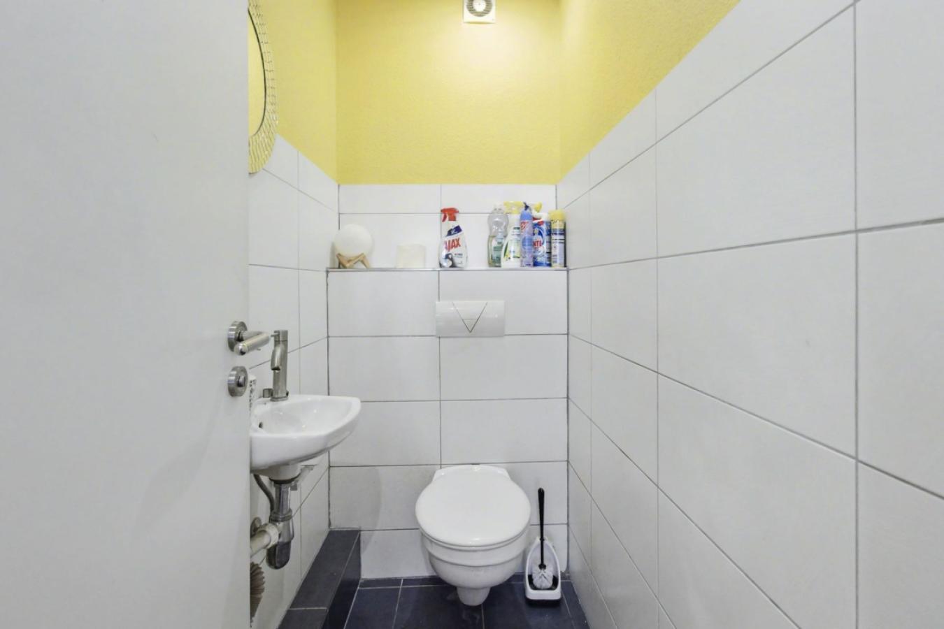 Ga?ste WC