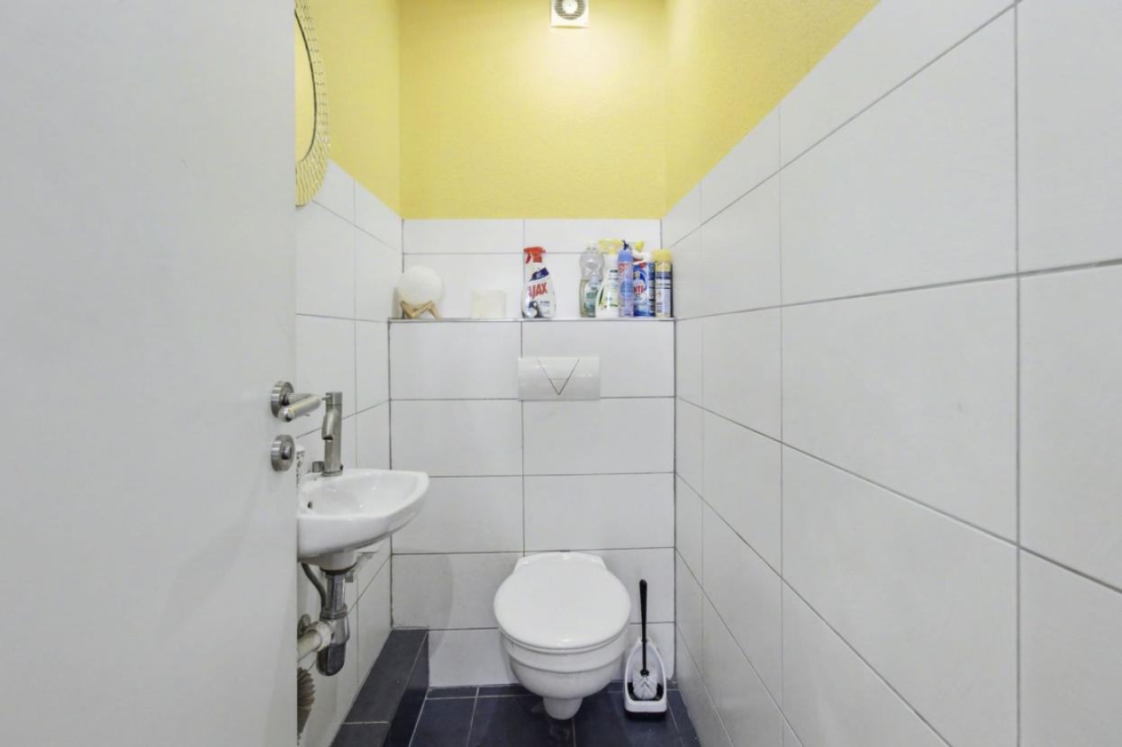Ga?ste WC