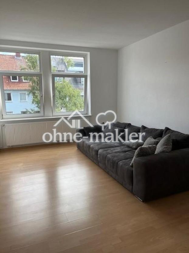 Wohnraum mit Ausblick Straße